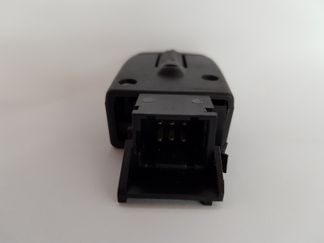 Control Remoto De La Radio  8200058695 Clio 2 Renault