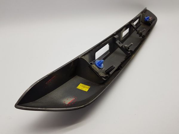 Moldura Del Portón Trasera 848109634R 848105451R Captur Renault 5014