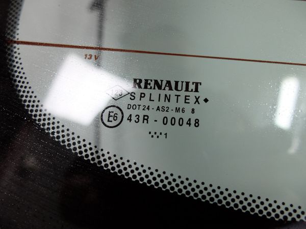 Szyba Klapy Bagażnika Renault Laguna II kombi 2001r Wklejana