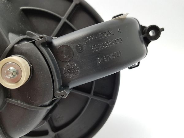 Ventilador, Motor De Calefacción  Nueva Original Citroen/Peugeot Berlingo Partner 08 > 6441AS DEA07019