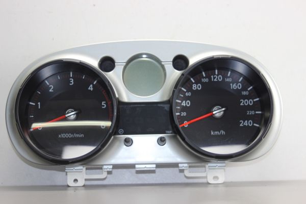 Licznik Zegar Obrotomierz  Nissan Qashqai JD15A