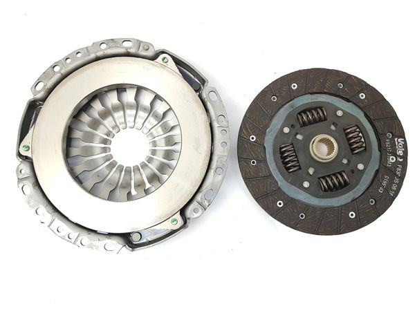 Embrague Completo  Nueva Original Renault Clio IV 1.2 16v D4F 200 mm 302055580R 302102934R