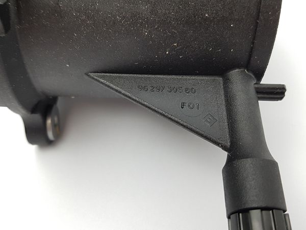 Caja Del Filtro De Combustible Citroen Peugeot 1.8-1.9TD/D 191141 9629730580