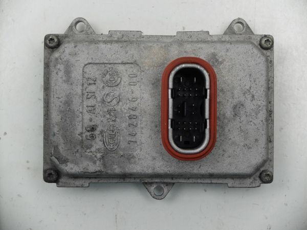 Módulo Mercedes-Benz A0038205826 5DF008704-02 Hella