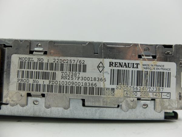 Radio Casete  Renault 8200256140 22DC257/62
