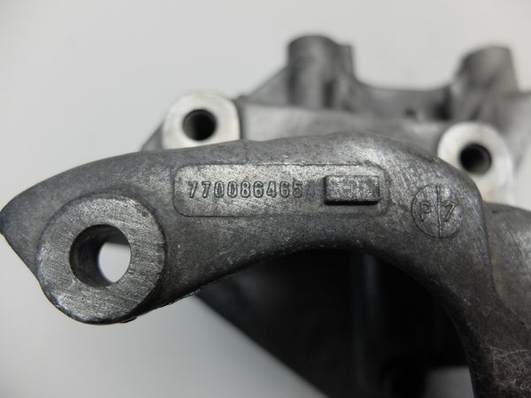 Soporte Del Motor  1,9D 7700864654 Renault Megane I
