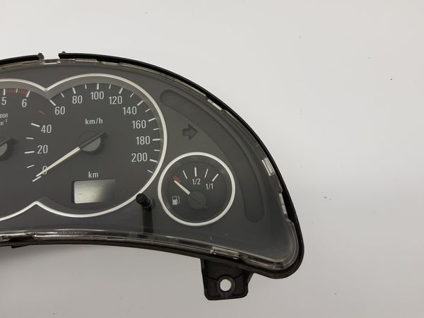 Velocímetro/Instrumentos Y Relojes  Opel Corsa C 13140245LQ 110080226010