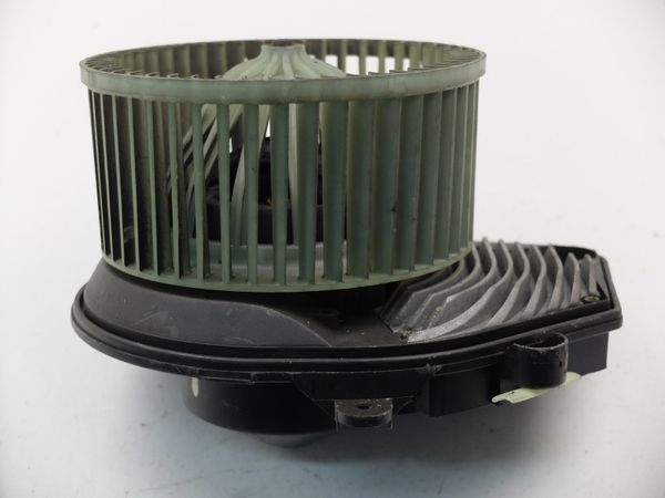 Ventilador, Motor De Calefacción VW Passat Audi A4 8D1820021 740221233F 1085