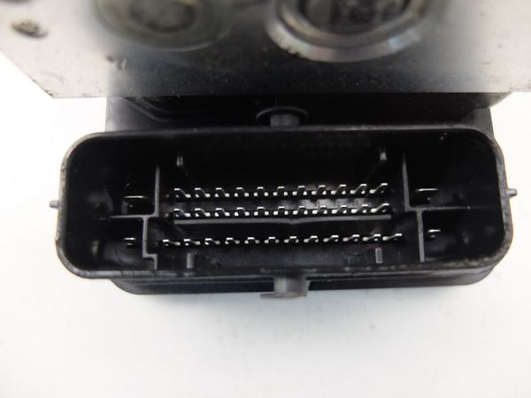 Bomba Abs Trafic 3 Vivaro 2 476607609R 28.5152-4009.3 476607316R 1026
