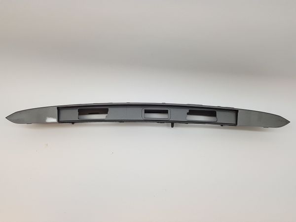 Moldura Del Portón Trasera 848109634R 848105451R Captur Renault 5014