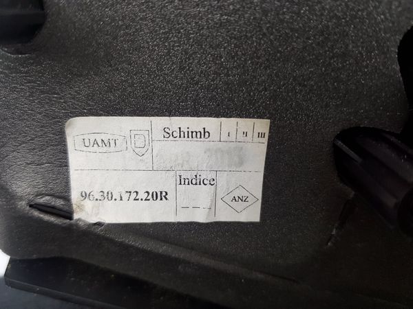 Retrovisor Derecho Sandero 2 Logan 2 963017220R Dacia