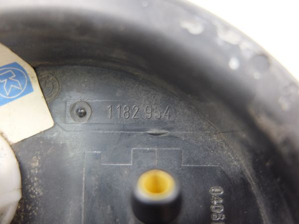 Bomba De Combustible  BMW 5 E39 1182954 Geber Diesel 1057