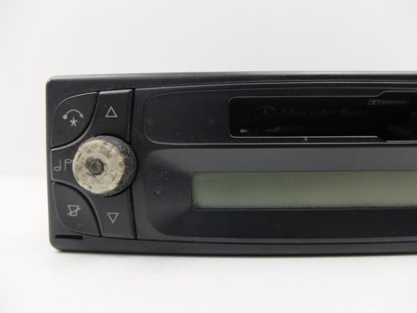 Radio Casete  Mercedes A0048200786 BE4513