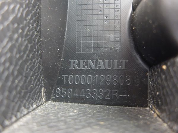 Fijación Del Parachoques Derecho Trasera Clio 4 Grandtour 850443332R Renault 0km
