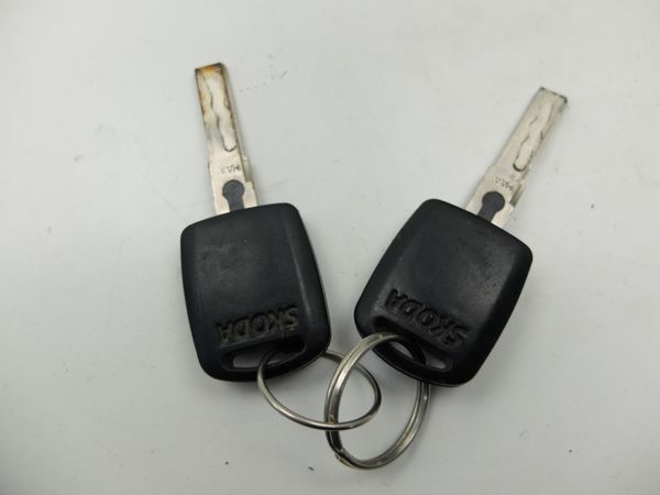 Interruptor De Encendido Skoda Fabia Octavia 4B0905851C 4B0905849 1362