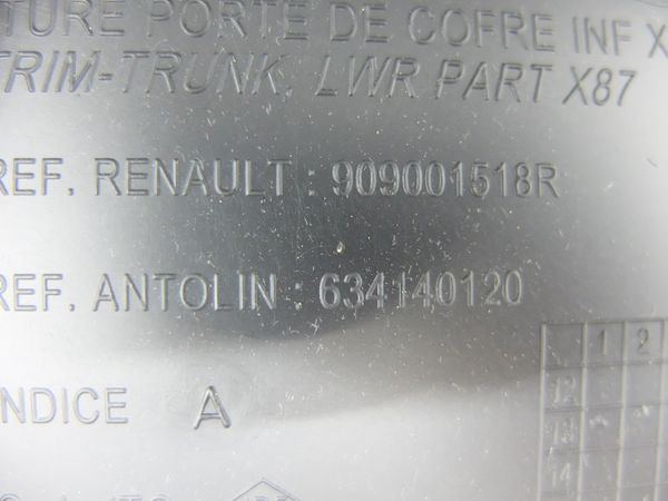 Tapicería Del Portón Del Maletero  Captur 909001518R Renault