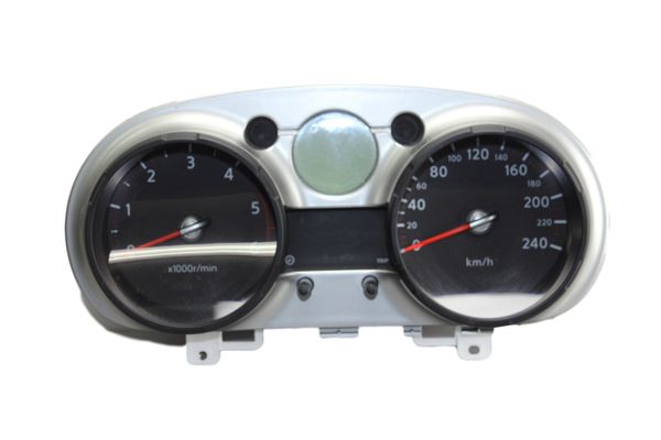 Licznik Zegar Obrotomierz  Nissan Qashqai Diesel