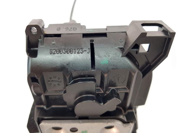 Cerradura Puerta Izquierdo Delantero Clio III 8200300123 Renault